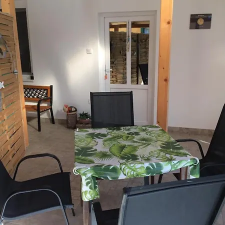 Teraszos Haz Guest house